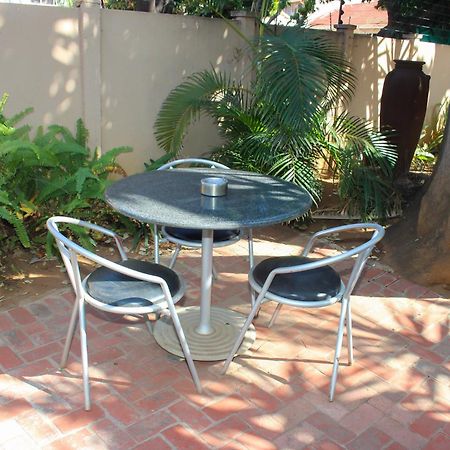 Echo Garden Guesthouse Rustenburg Exterior foto