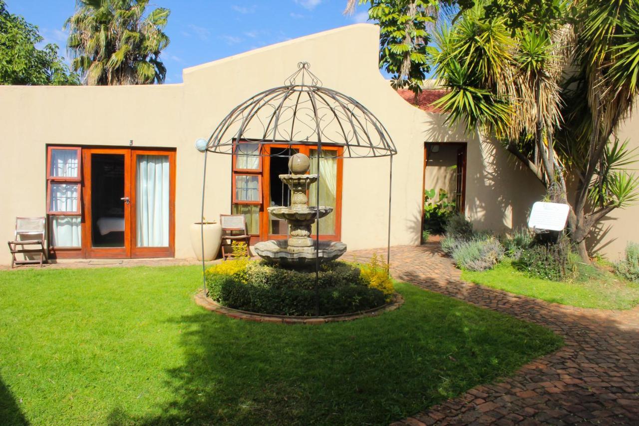 Echo Garden Guesthouse Rustenburg Exterior foto